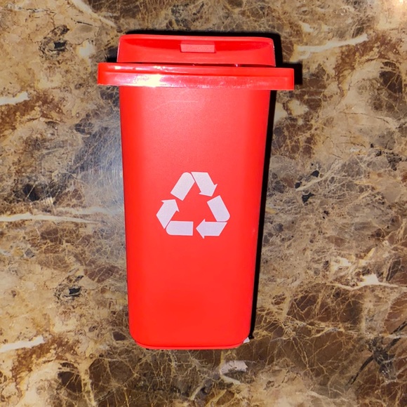 tiny recycling bin - Picture 1 of 1